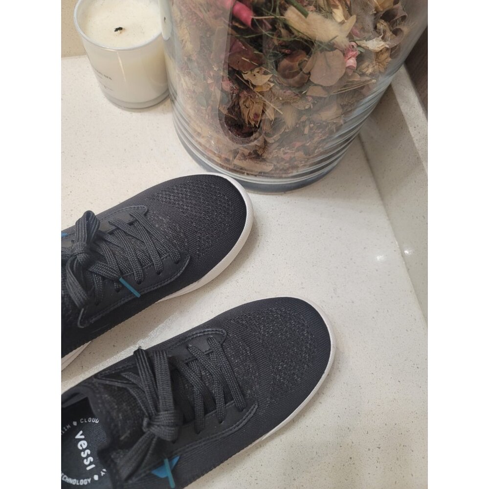 Vessi Weekend waterproof casual sneakers, size 8, black - Picture 9 of 9
